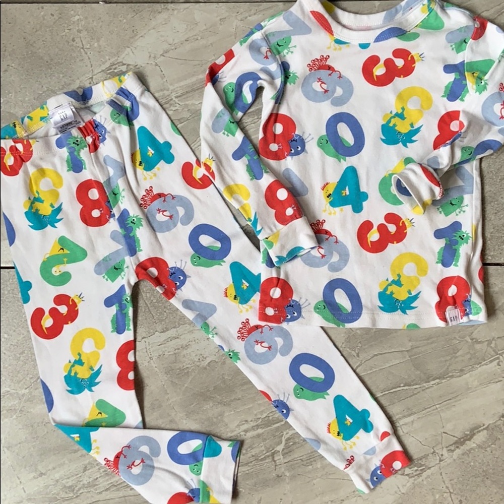 Baby Gap PJ set